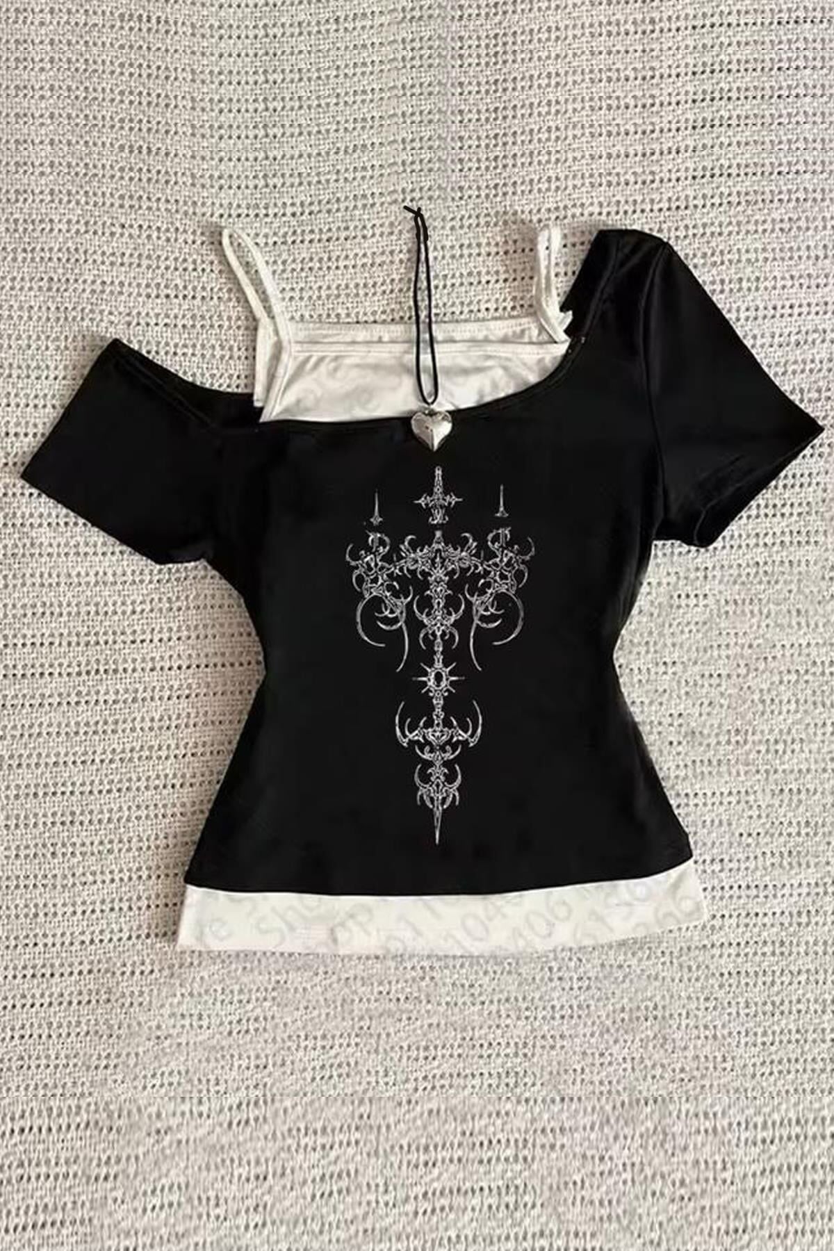 Siyah Gotik Cross Pattern Madonna Yaka Ek Askılı Y2K Kısa Kollu Full Body Crop