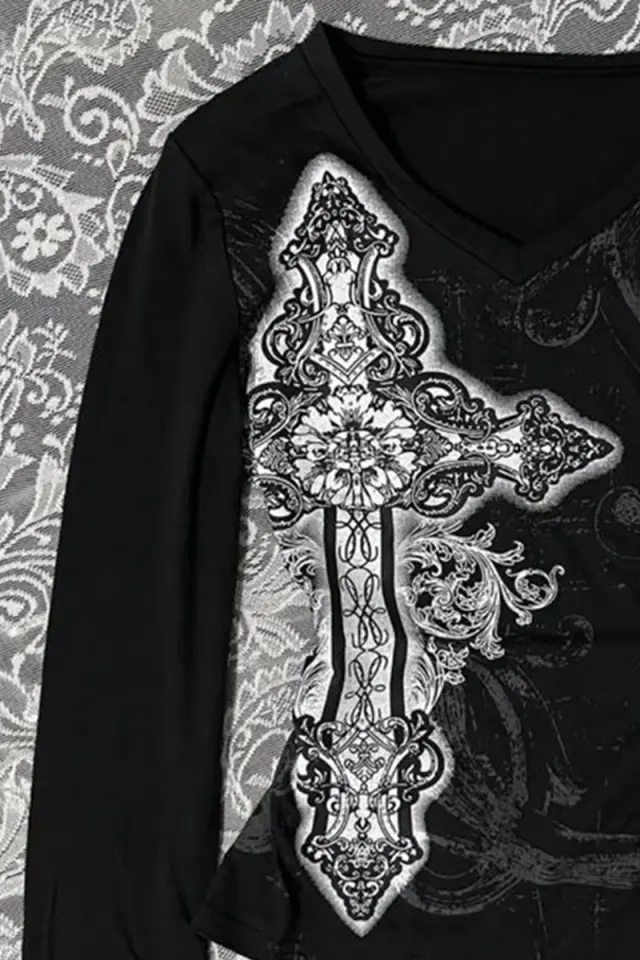 Siyah Cross Motifli Gotik Y2K Uzun Kollu Crop