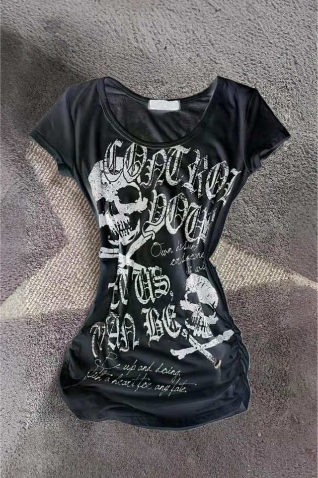 Siyah Gothic Skulls Control Geniş Yaka Y2K Kısa Kollu Bluz