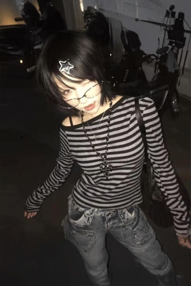 Siyah Gri Çizgili Y2K Uzun Kollu Crop