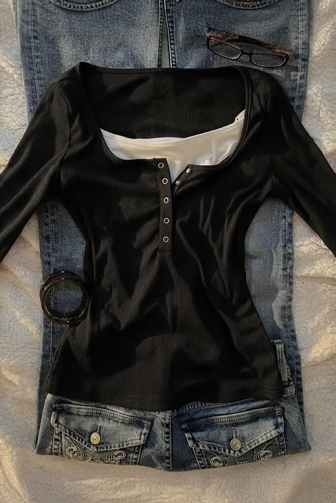 Siyah Henley Yaka Ekli Grunge Y2K Uzun Kollu Bluz