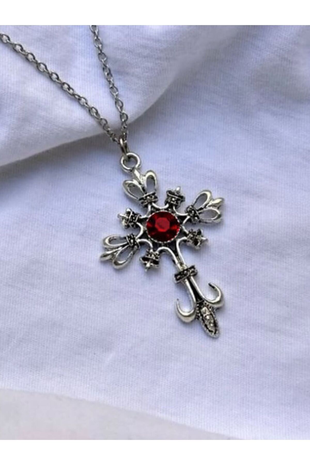 Gotik Silver Witch Red Stone Kolye Gümüş - 18 cm