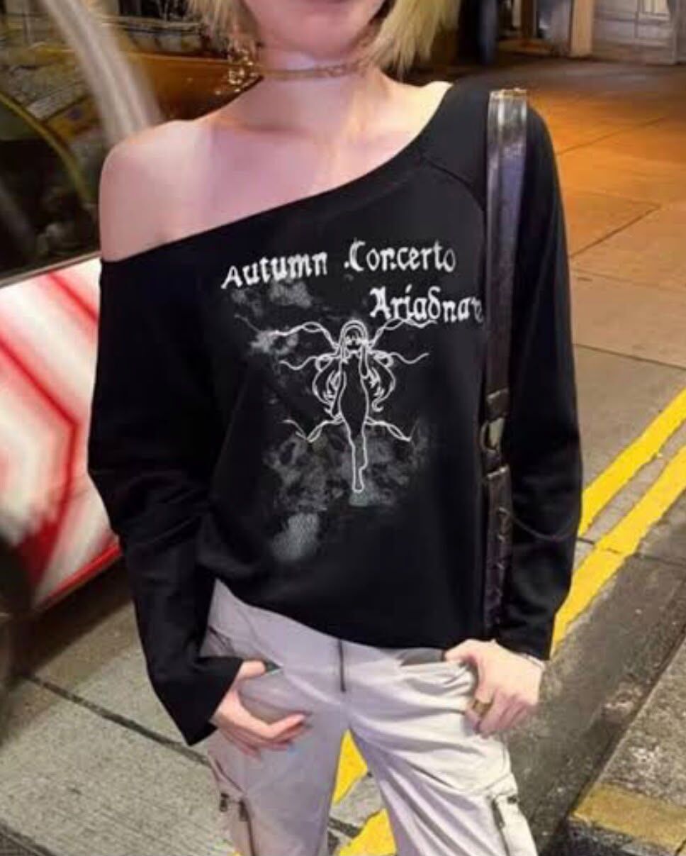 Siyah Autumun Corcerto Salaş Omuz Dekolteli Y2K Uzun Kollu Off-Shoulder T-Shirt