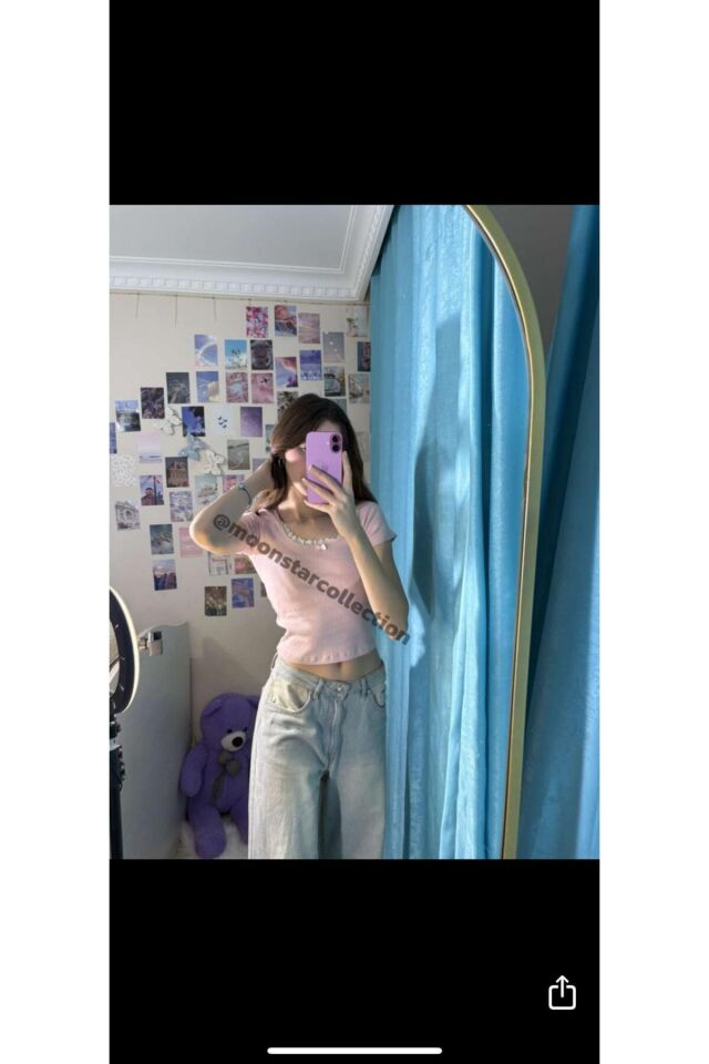 Zarif Dantelli Kurdeleli Basic Vücudu Saran Crop Top Pembe - M