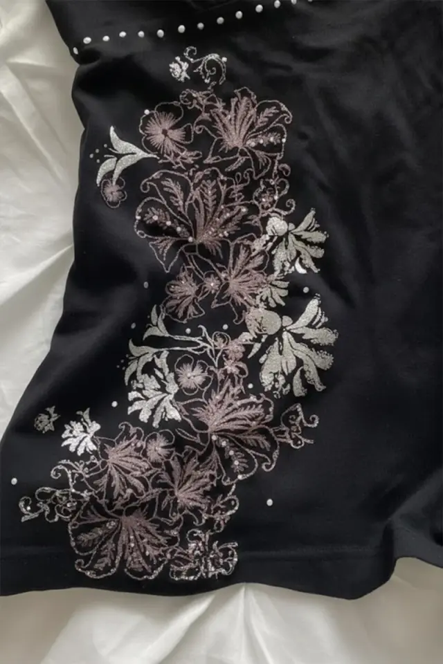 Siyah Taşlı Floral Desenli Vintage Y2K Askılı Crop