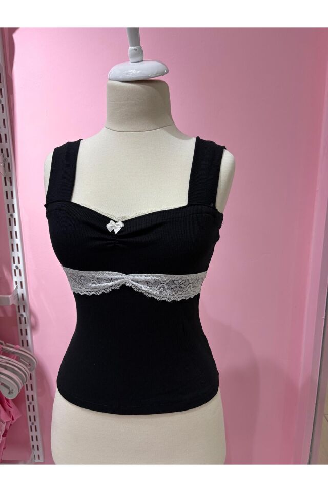 Kalın askılı Pinterest tam boy coquette bluz