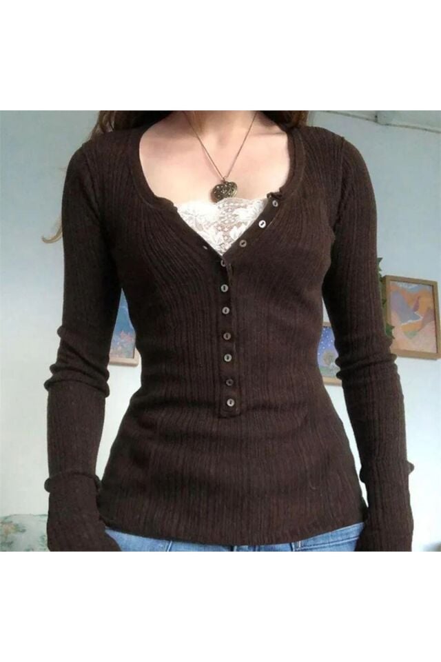 Kahverengi Düğme Detaylı Dantel Yaka Uzun Kollu Bluz