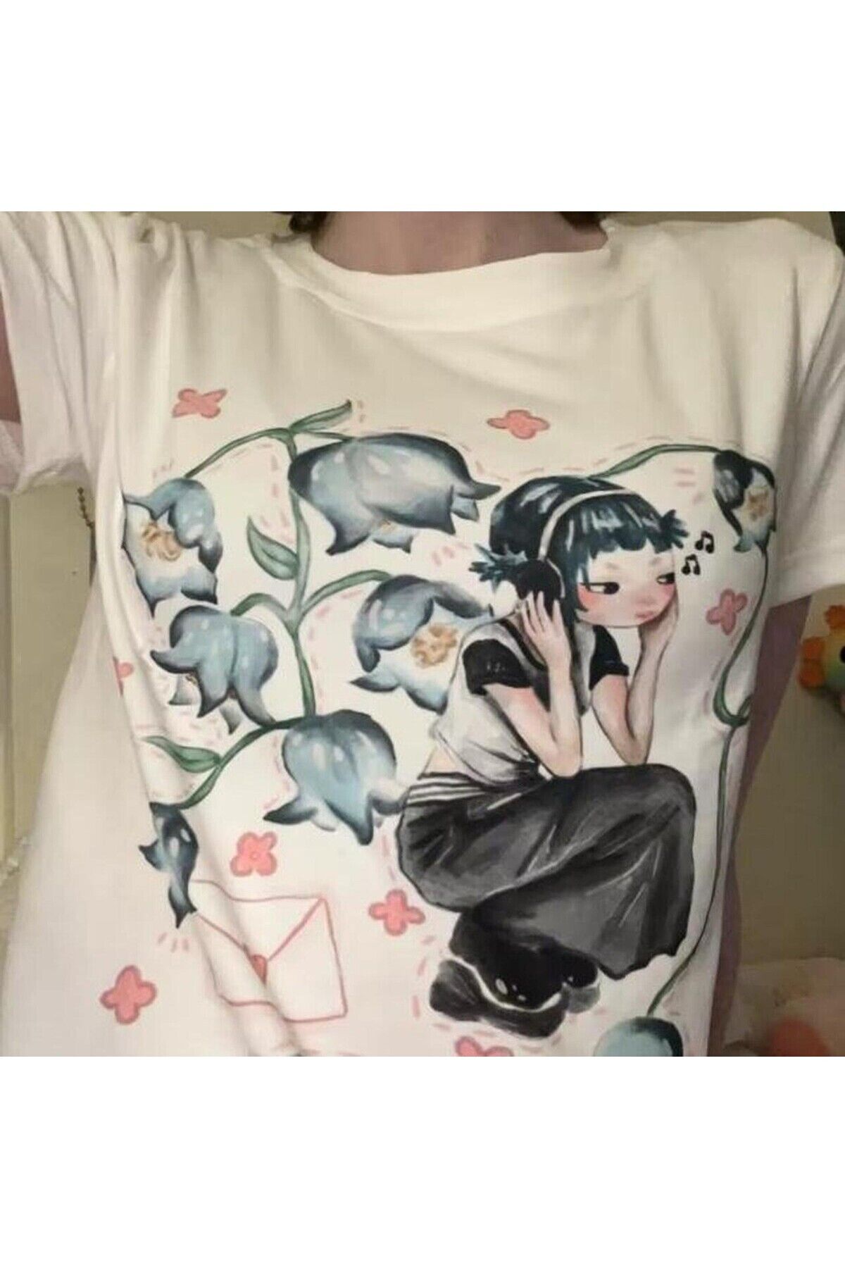 Beyaz Girl İn Flowers Kısa Kollu Crop