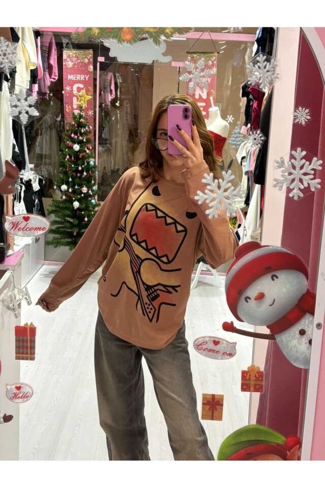 Domo Kunn Gitarlı Oversize Uzun Kollu Y2K Kahverengi Bluz