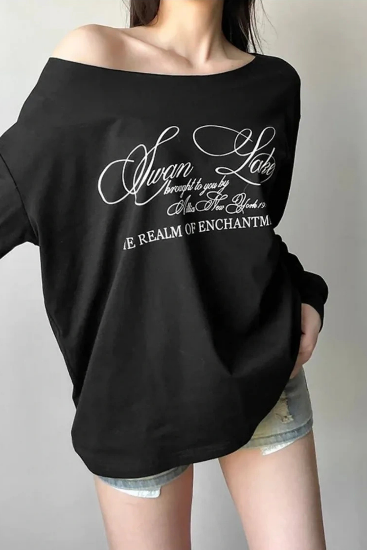 Düşük Omuz Salaş Swan Lake Baskılı Oversize Tişört