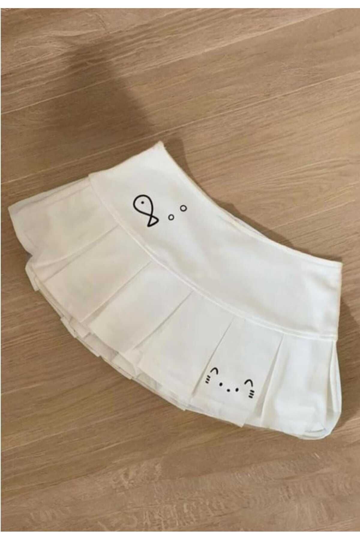Pileli Fish and Cat Baskılı Micro Şort Etek Beyaz - XS
