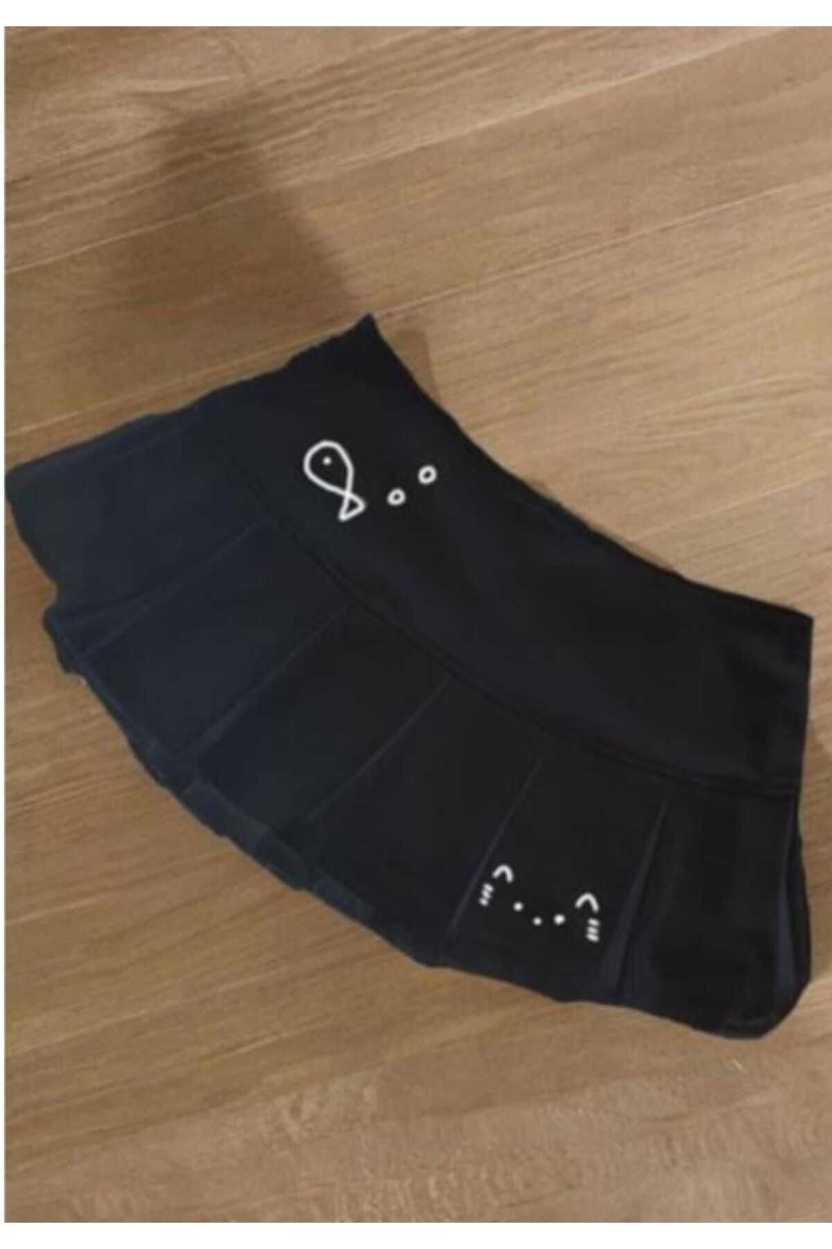 Pileli Fish and Cat Baskılı Micro Şort Etek