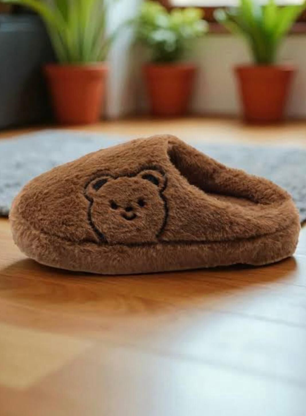 Kadın Kahve Ayıcık Desenli Önü Kapalı Peluş Ev Terliği