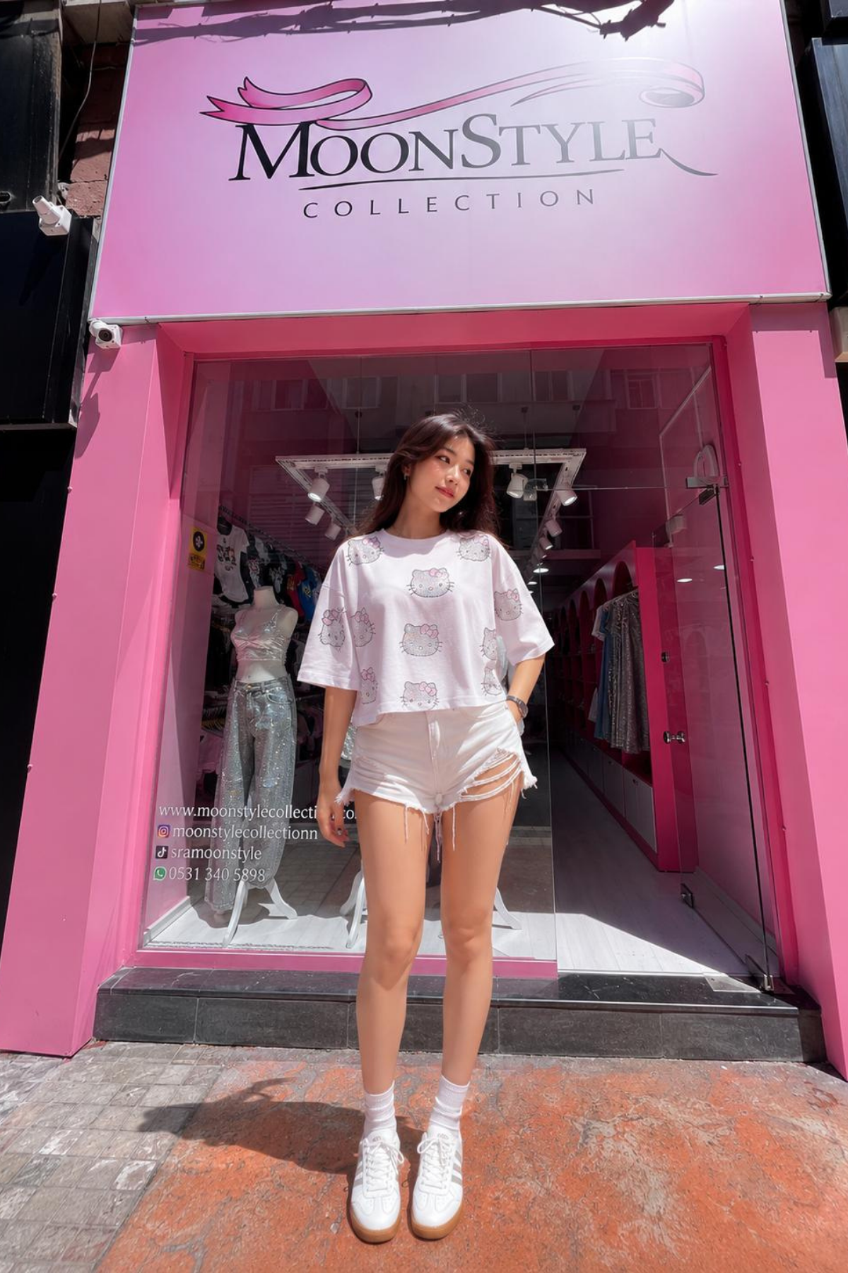 Hello Kitty Dream Oversize Crop