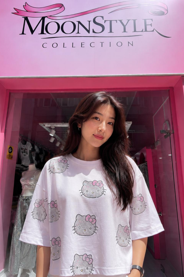 Hello Kitty Dream Oversize Crop