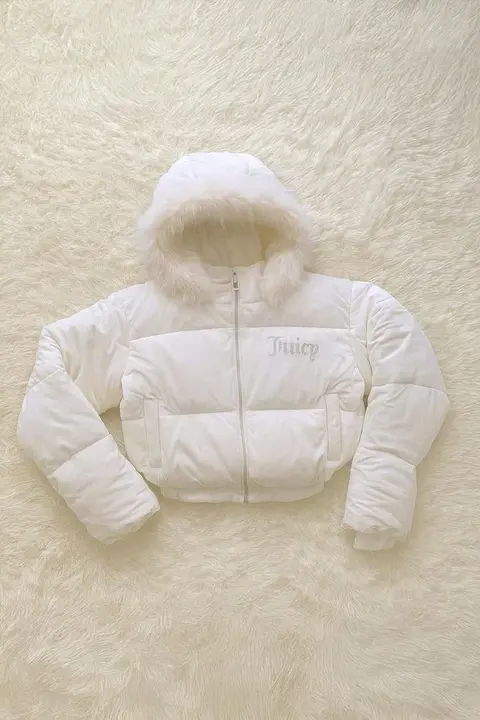 Ekru Juicy Peluş Kapüşonlu Şişme Crop Mont