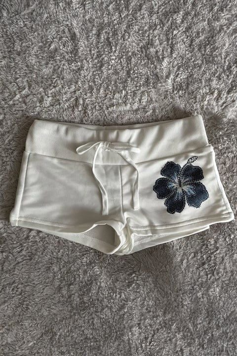 Beyaz Lacivert Hibiskus Çiçeği İpli Y2K Mini Şort