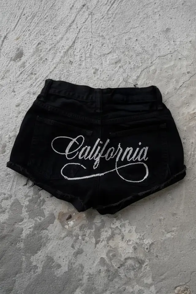 Siyah California Taşlı Y2K Mini Şort