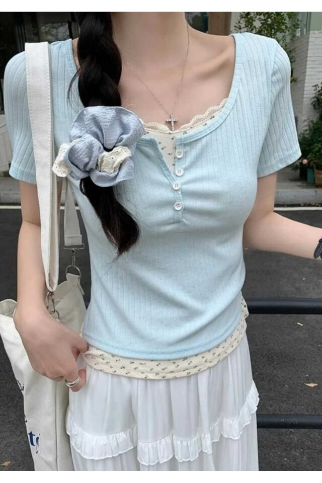 Çiçekli Ek Parçalı İç Bodyli Basic Kısa Kollu Pinterest Bluz Mavi - XS