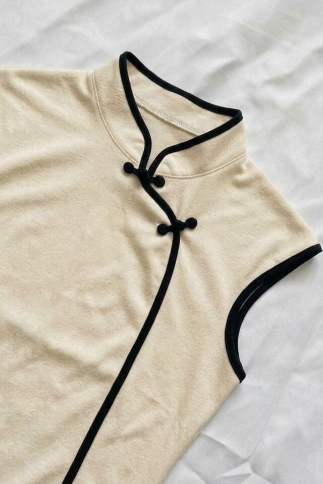 Ekru Mandarin Yaka Siyah Şeritli Qipao Y2K Kısa Kollu Crop