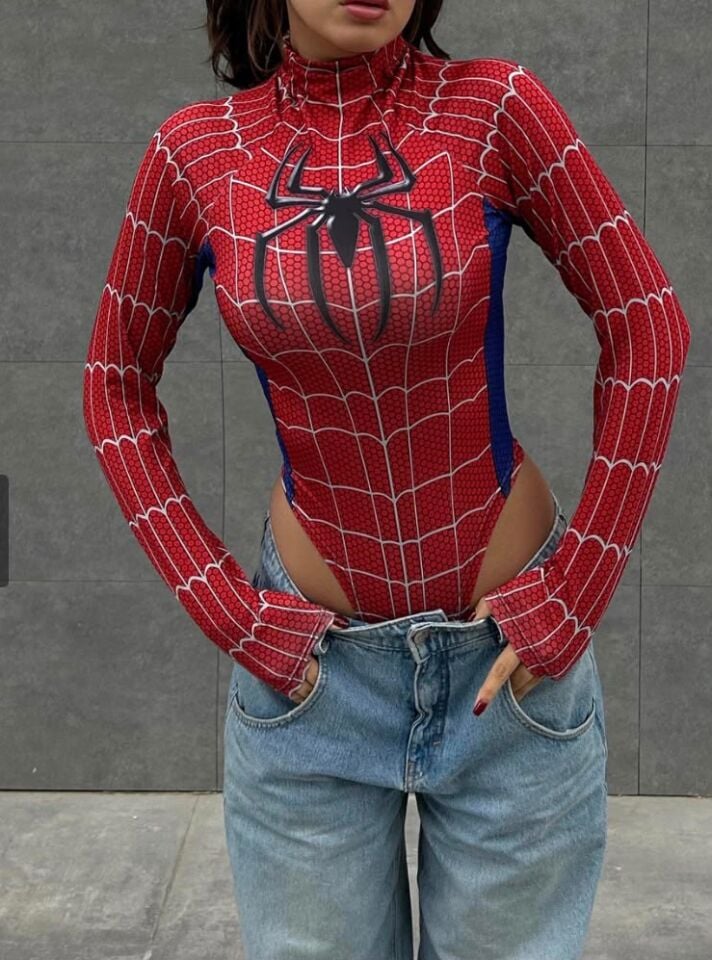 Kırmızı spider çıtçıtlı uzun kollu body
