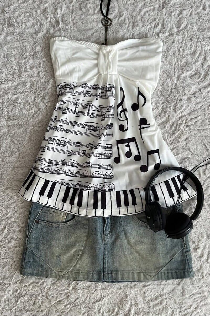 Beyaz Nota Desenli Piano Detaylı Y2K Straplez Crop